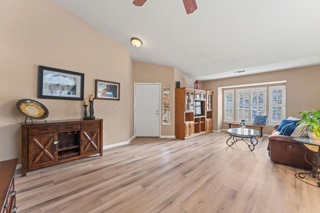 5756 River Run Cir, Rocklin, CA 95765