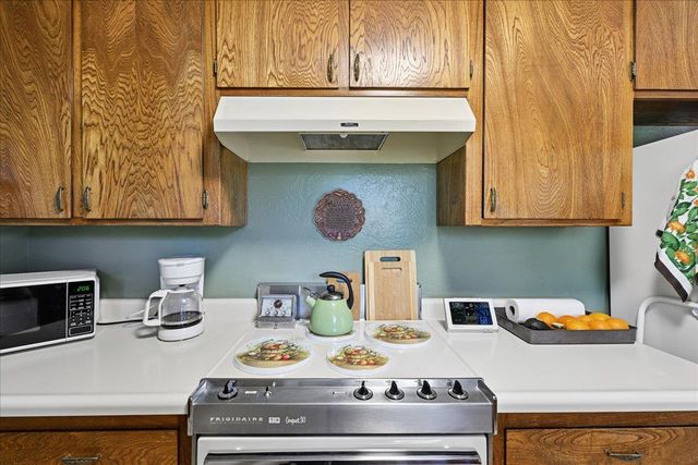 4770 Garden Ct, Auburn, CA 95602