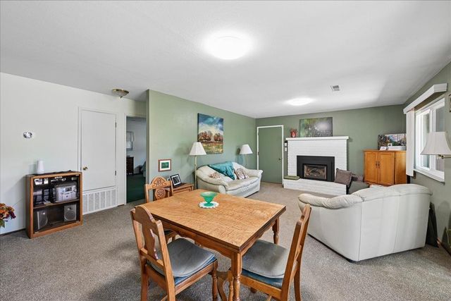 4770 Garden Ct, Auburn, CA 95602