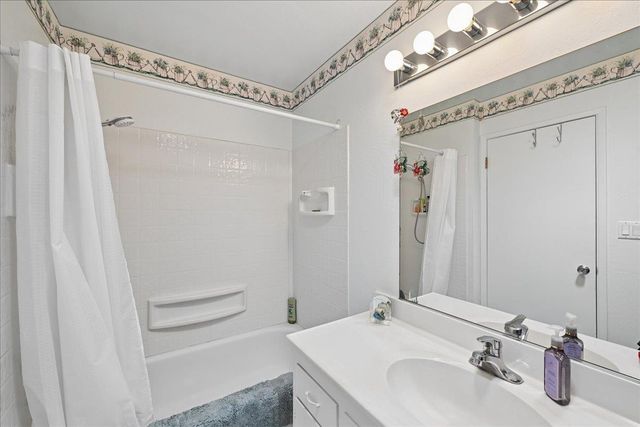 4770 Garden Ct, Auburn, CA 95602