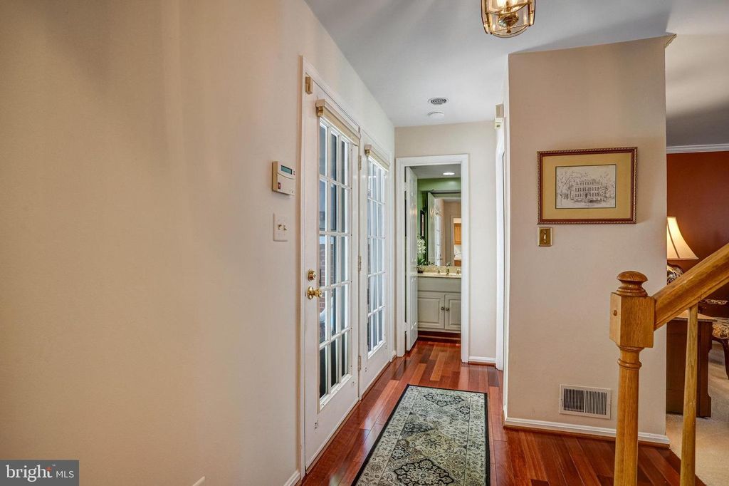 20744 HIGHLAND HALL DR, Montgomery Village, MD 20886