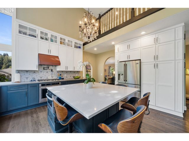 25619 CHERYL Dr, West Linn, OR 97068
