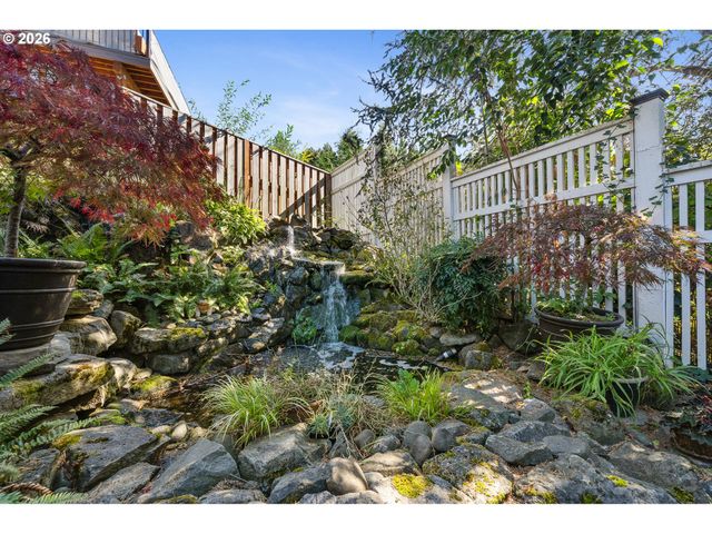 25619 CHERYL Dr, West Linn, OR 97068