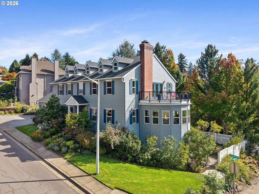 25619 CHERYL Dr, West Linn, OR 97068