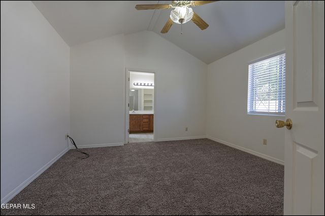 129 Torrey Pines Drive, Santa Teresa, NM 88008