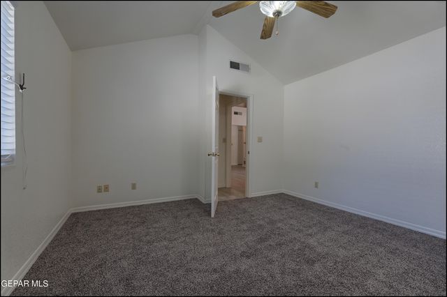 129 Torrey Pines Drive, Santa Teresa, NM 88008