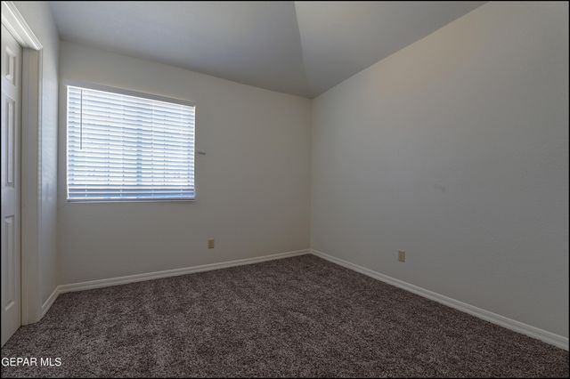 129 Torrey Pines Drive, Santa Teresa, NM 88008