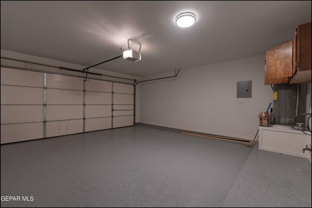 129 Torrey Pines Drive, Santa Teresa, NM 88008