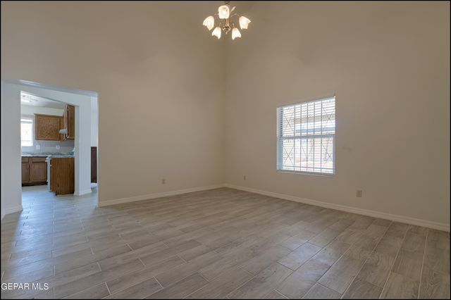 129 Torrey Pines Drive, Santa Teresa, NM 88008