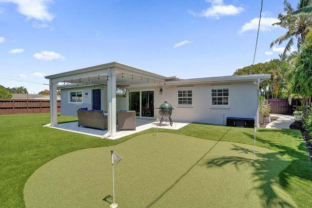 1361 NE 46th Street, Oakland Park, FL 33334