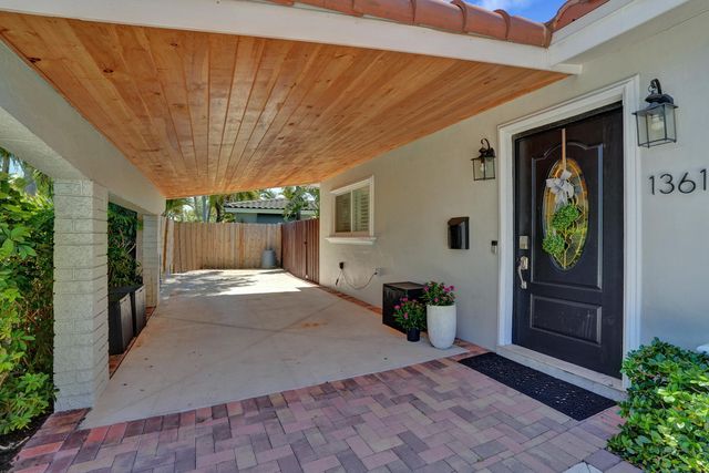 1361 NE 46th Street, Oakland Park, FL 33334
