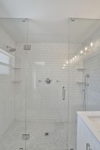 1361 NE 46th Street, Oakland Park, FL 33334