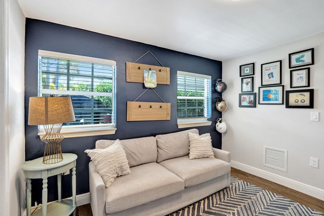 1361 NE 46th Street, Oakland Park, FL 33334