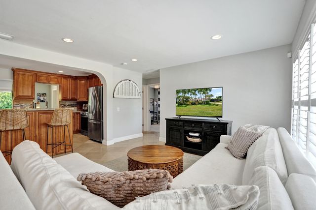 1361 NE 46th Street, Oakland Park, FL 33334