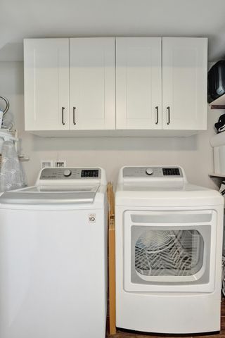 1361 NE 46th Street, Oakland Park, FL 33334