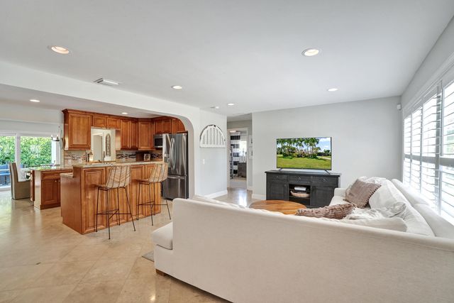 1361 NE 46th Street, Oakland Park, FL 33334