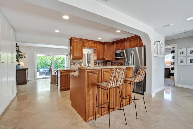 1361 NE 46th Street, Oakland Park, FL 33334