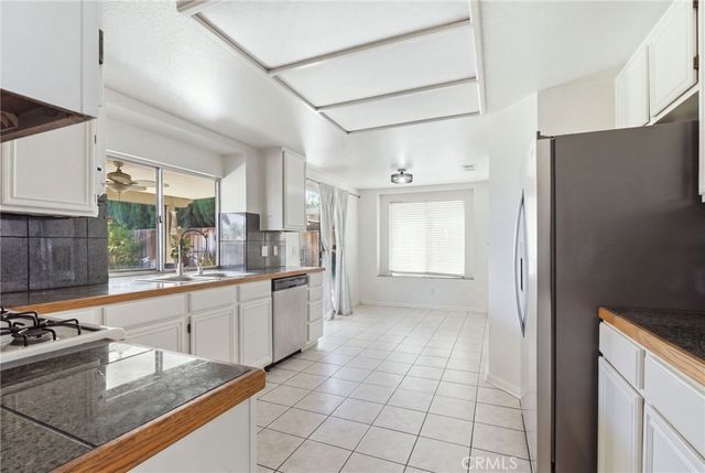 27041 Ravenhill Court, Temecula, CA 92591