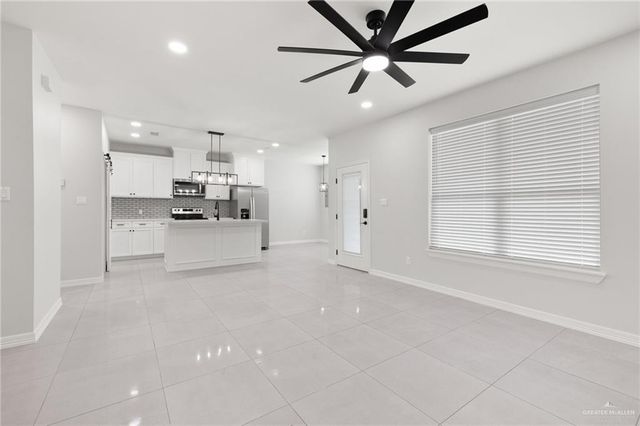 714 W Seminole Avenue, Pharr, TX 78577