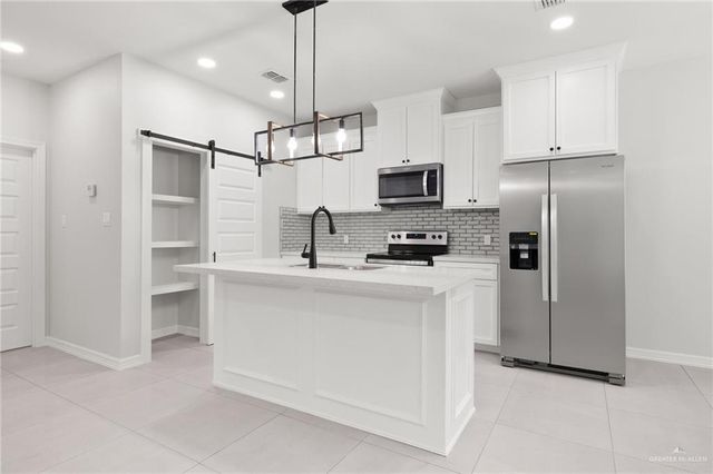 714 W Seminole Avenue, Pharr, TX 78577