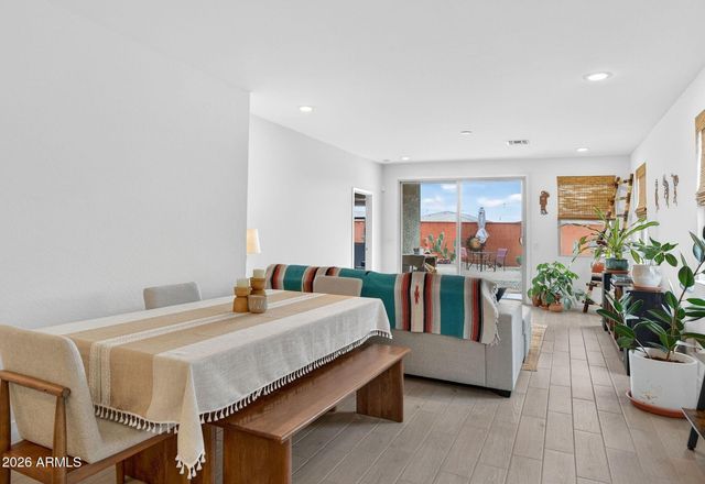 40415 W SUNLAND Drive, Maricopa, AZ 85138