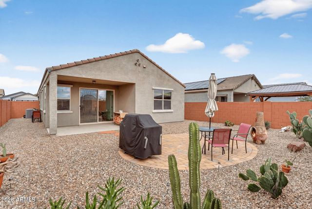 40415 W SUNLAND Drive, Maricopa, AZ 85138