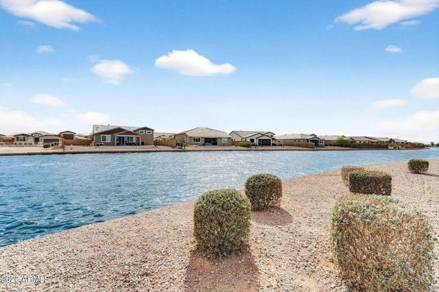 40415 W SUNLAND Drive, Maricopa, AZ 85138