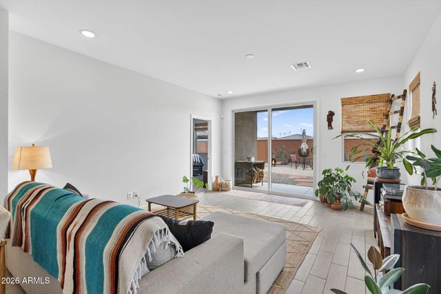 40415 W SUNLAND Drive, Maricopa, AZ 85138