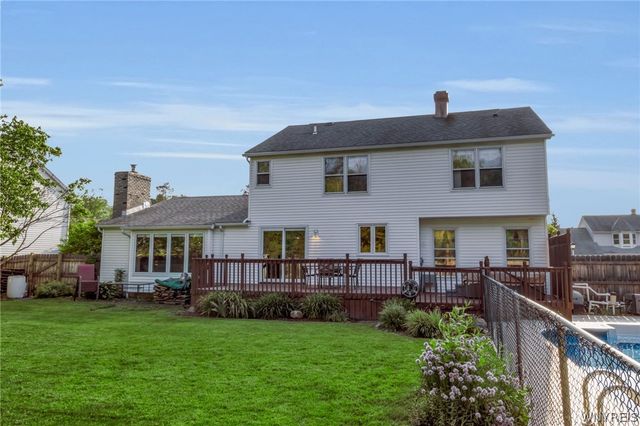 58 Cedar Ridge Drive, West Seneca, NY 14224