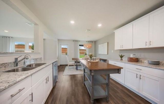 410 Kinglet Drive, Conroe, TX 77378