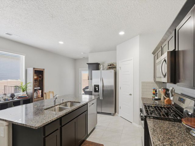 3179 Kunzita Street SE, Rio Rancho, NM 87124