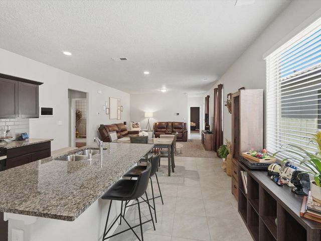 3179 Kunzita Street SE, Rio Rancho, NM 87124