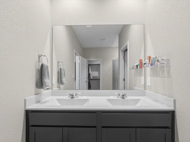 3179 Kunzita Street SE, Rio Rancho, NM 87124