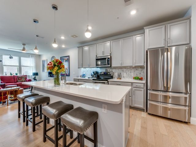 1735 Wittington Place 2306, Farmers Branch, TX 75234