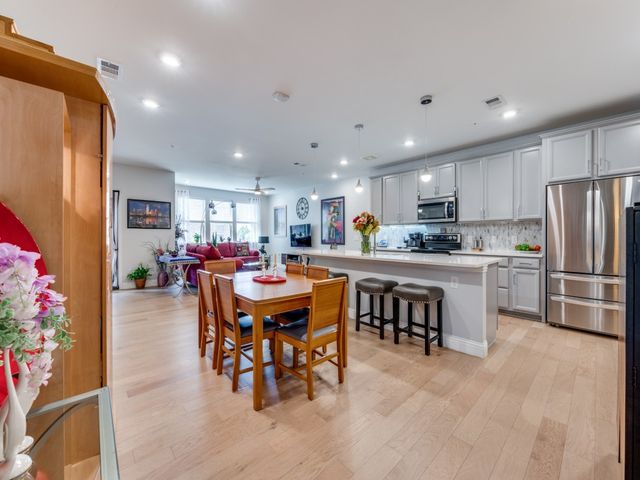 1735 Wittington Place 2306, Farmers Branch, TX 75234
