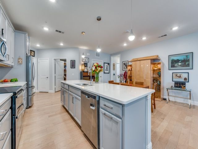 1735 Wittington Place 2306, Farmers Branch, TX 75234