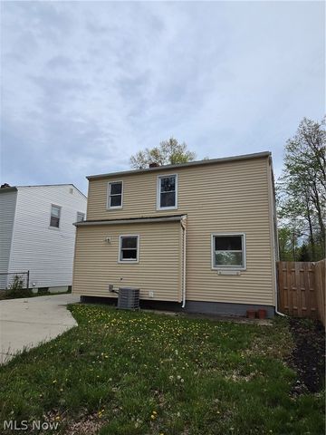 35821 Meyer Avenue, Eastlake, OH 44095