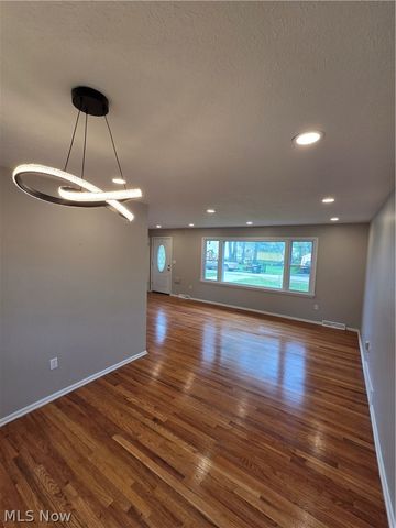 35821 Meyer Avenue, Eastlake, OH 44095