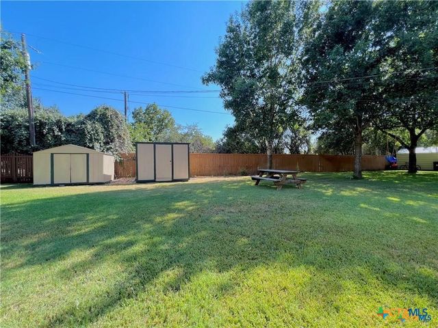 727 Royal Street 709,711,717,719,725 & 727, Salado, TX 76571