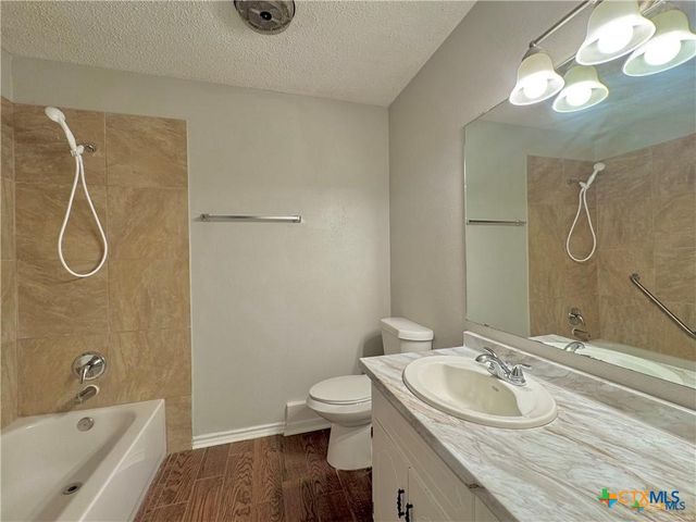 727 Royal Street 709,711,717,719,725 & 727, Salado, TX 76571