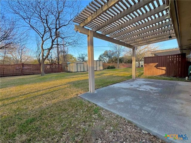 727 Royal Street 709,711,717,719,725 & 727, Salado, TX 76571