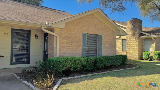 727 Royal Street 709,711,717,719,725 & 727, Salado, TX 76571