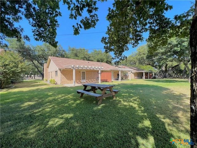 727 Royal Street 709,711,717,719,725 & 727, Salado, TX 76571