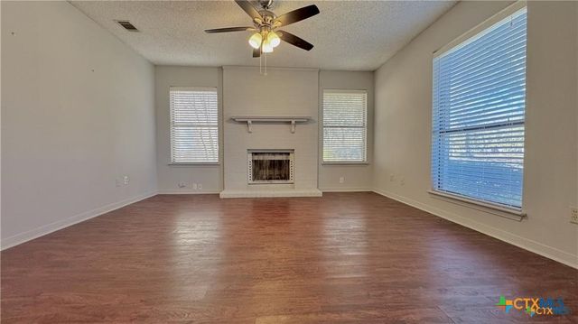 727 Royal Street 709,711,717,719,725 & 727, Salado, TX 76571