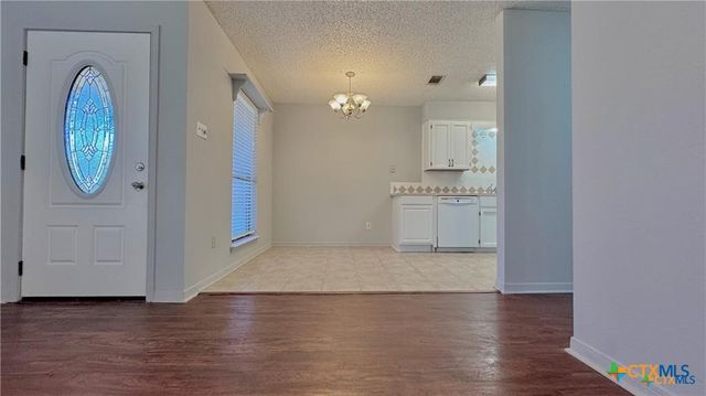 727 Royal Street 709,711,717,719,725 & 727, Salado, TX 76571