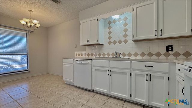 727 Royal Street 709,711,717,719,725 & 727, Salado, TX 76571