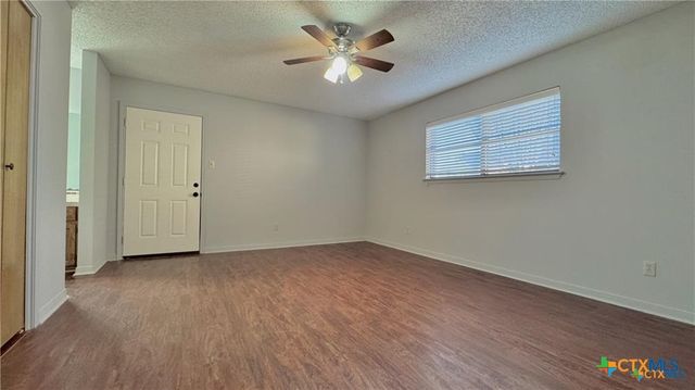 727 Royal Street 709,711,717,719,725 & 727, Salado, TX 76571