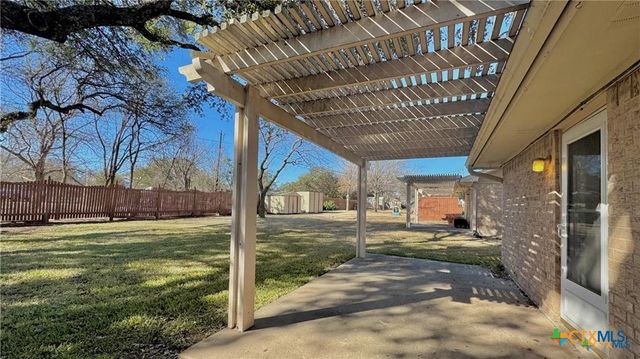 727 Royal Street 709,711,717,719,725 & 727, Salado, TX 76571
