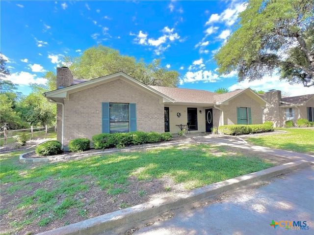 727 Royal Street 709,711,717,719,725 & 727, Salado, TX 76571