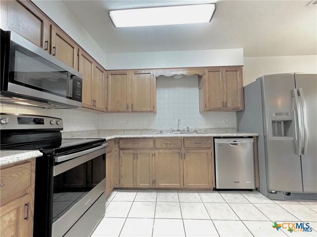 727 Royal Street 709,711,717,719,725 & 727, Salado, TX 76571
